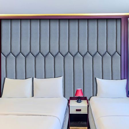 Heaven Premium Hotel Restaurant & Airport Shuttle Arnavutkoy Esterno foto