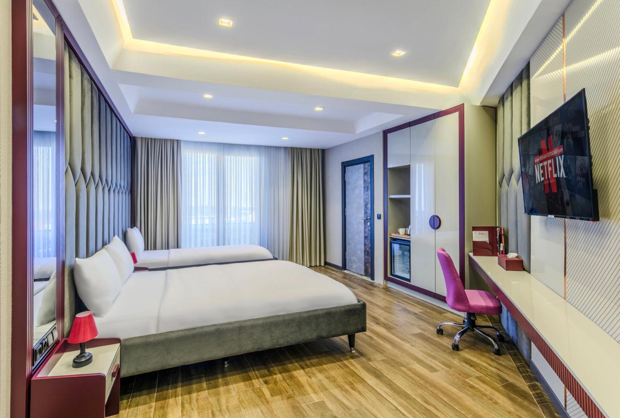 Heaven Premium Hotel Restaurant & Airport Shuttle Arnavutkoy Esterno foto