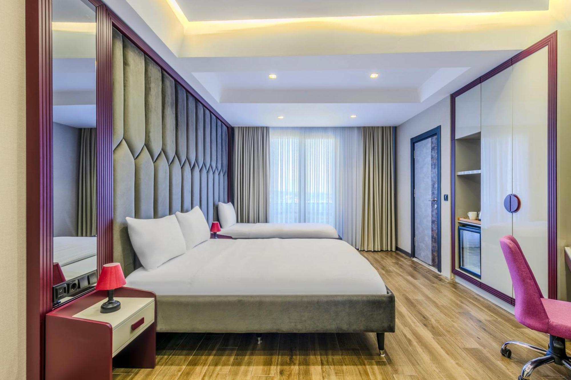 Heaven Premium Hotel Restaurant & Airport Shuttle Arnavutkoy Esterno foto