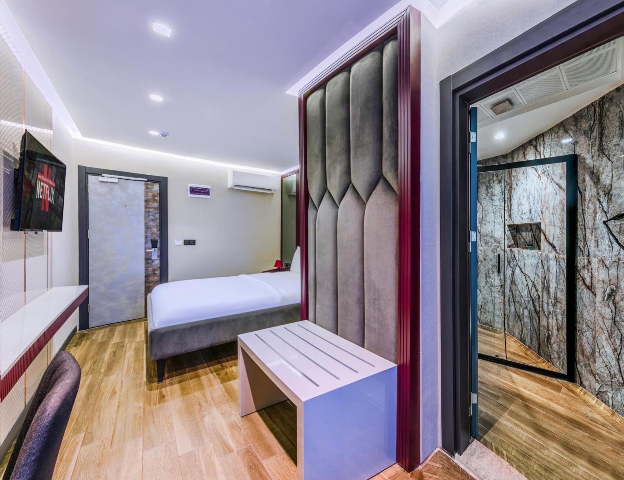 Heaven Premium Hotel Restaurant & Airport Shuttle Arnavutkoy Esterno foto