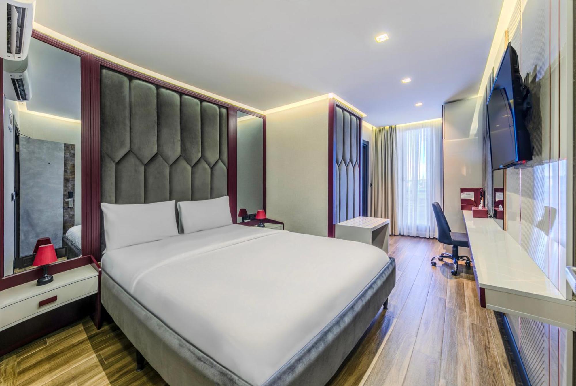 Heaven Premium Hotel Restaurant & Airport Shuttle Arnavutkoy Esterno foto